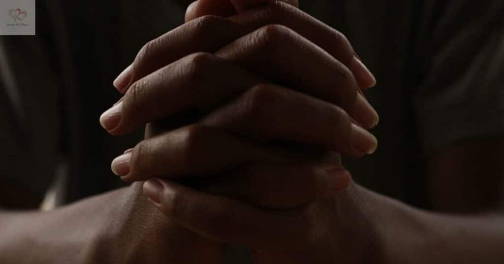 hands praying